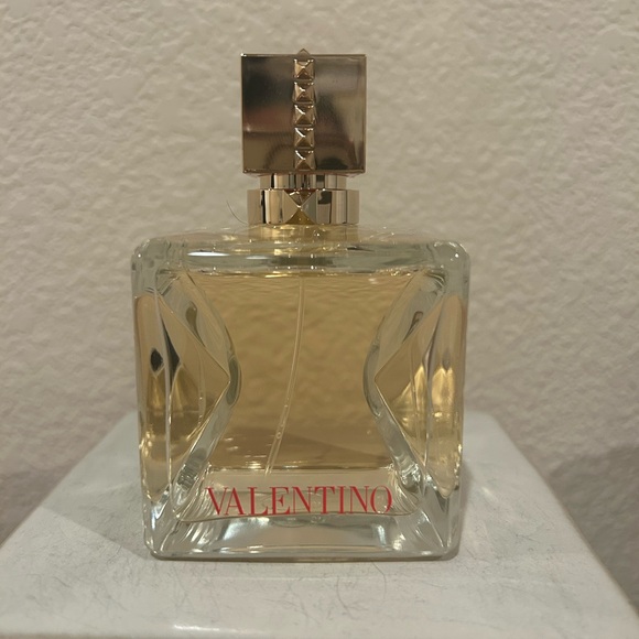 Valentino - Picture 2 of 4